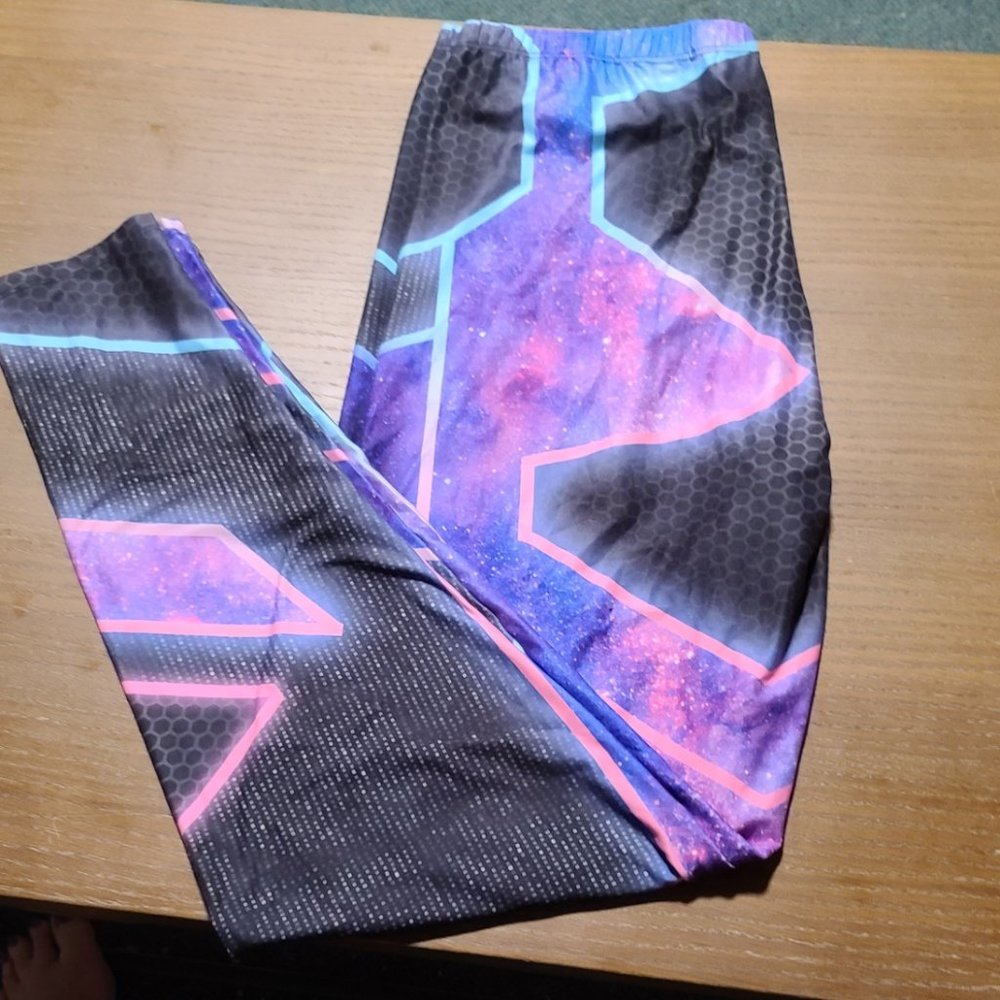 Buttery soft Leggings to live in...NWOT